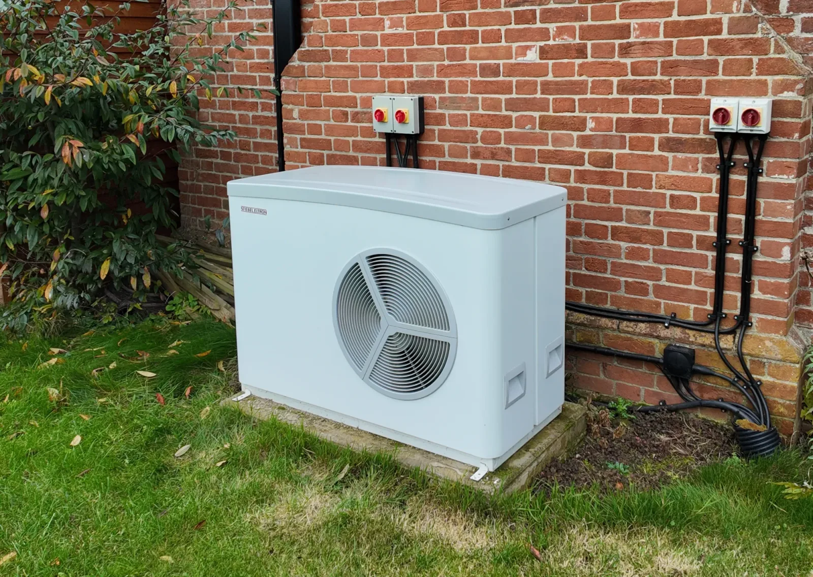 Stiebel Eltron air source heat pump at the Shanker home